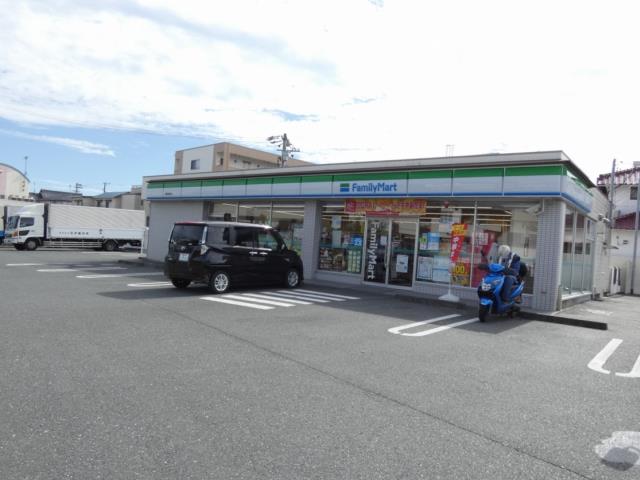 コンビニ　ファミリーマート　湖西梅田店（コンビニ）まで741m
