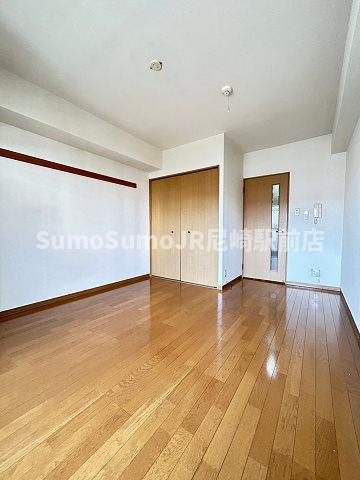 その他部屋・スペース　落ち着いて過ごせるお部屋なので、寝室にいかがでしょうか