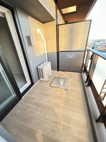 バルコニー　同間取り他部屋の写真です。