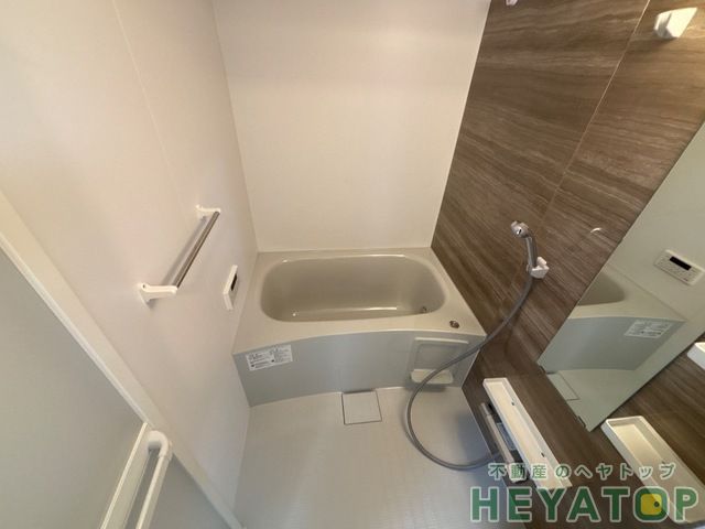 バス・シャワールーム　追焚き・浴室乾燥機付きお風呂