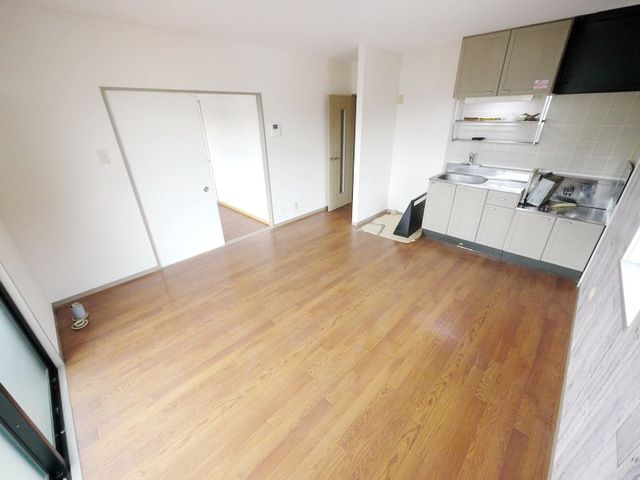 居室・リビング　★広々１０帖のＬＤＫ★