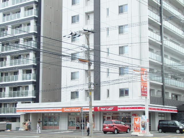 コンビニ　セイコーマート（コンビニ）まで101m