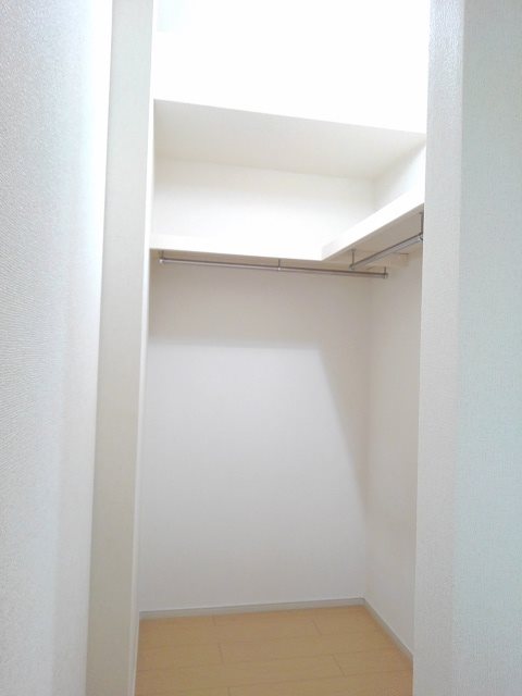 鹿児島市 2階建 築13年の内装写真