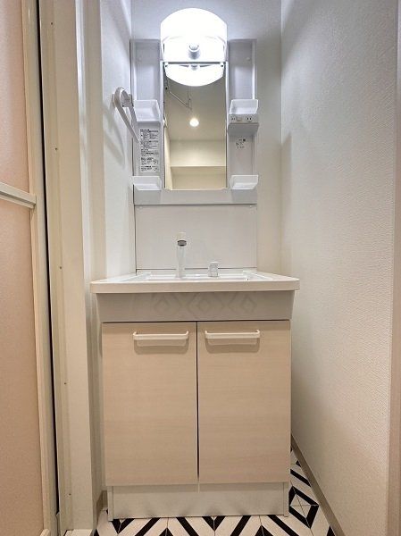 洗面設備　※代表タイプの写真のため実際と異なる場合がございます