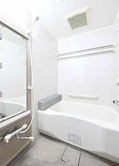 バス・シャワールーム　※別部屋参考写真