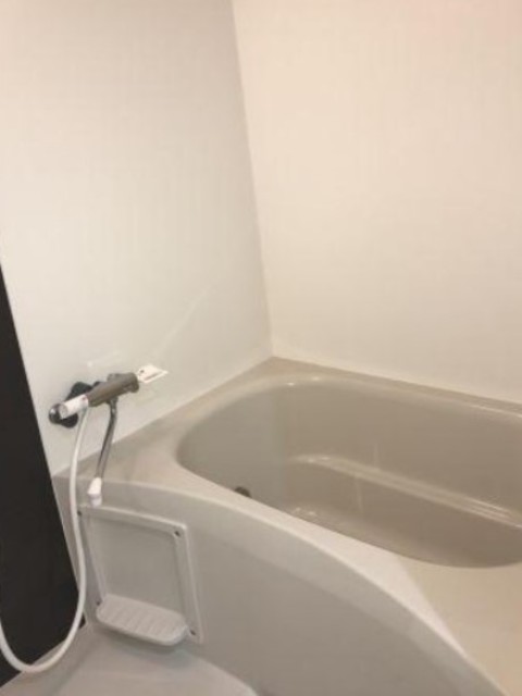 バス・シャワールーム　バスルーム