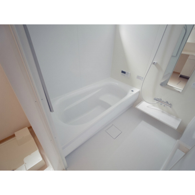 バス・シャワールーム　追い焚き付き