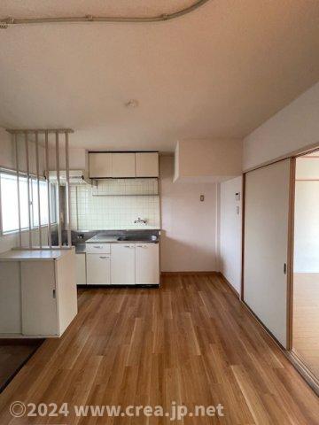 居室・リビング　コンパクトなキッチンで掃除もラクラク