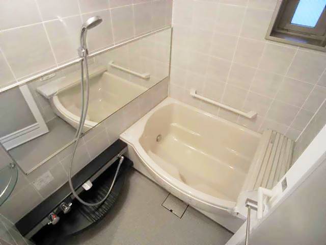 バス・シャワールーム　バスルーム