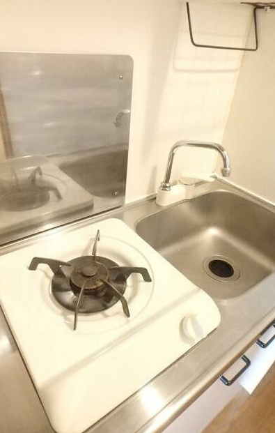 キッチン　グリフィン横浜・反町公園