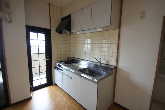 キッチン　※別部屋の写真です