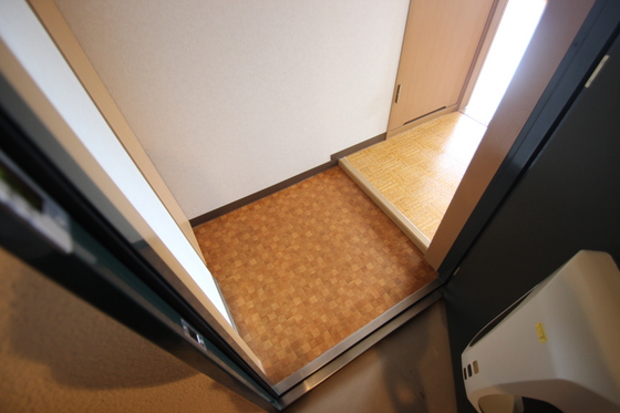 玄関　※別部屋の写真です