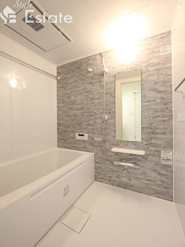 バス・シャワールーム　バスルーム