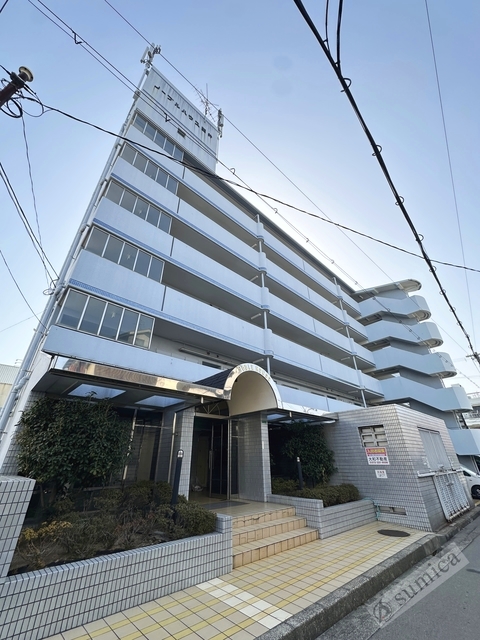 建物外観　鉄筋コンクリート造・ガッチリとした建物です♪♪