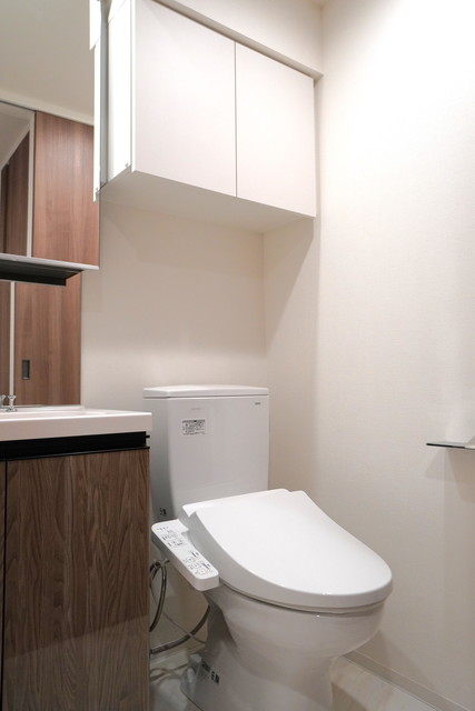 トイレ　※写真は同タイプ住戸です。