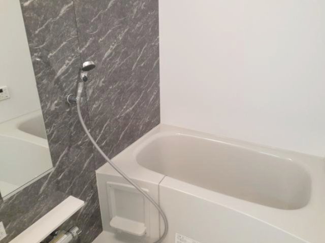 バス・シャワールーム　ゆったり過ごせるお風呂です