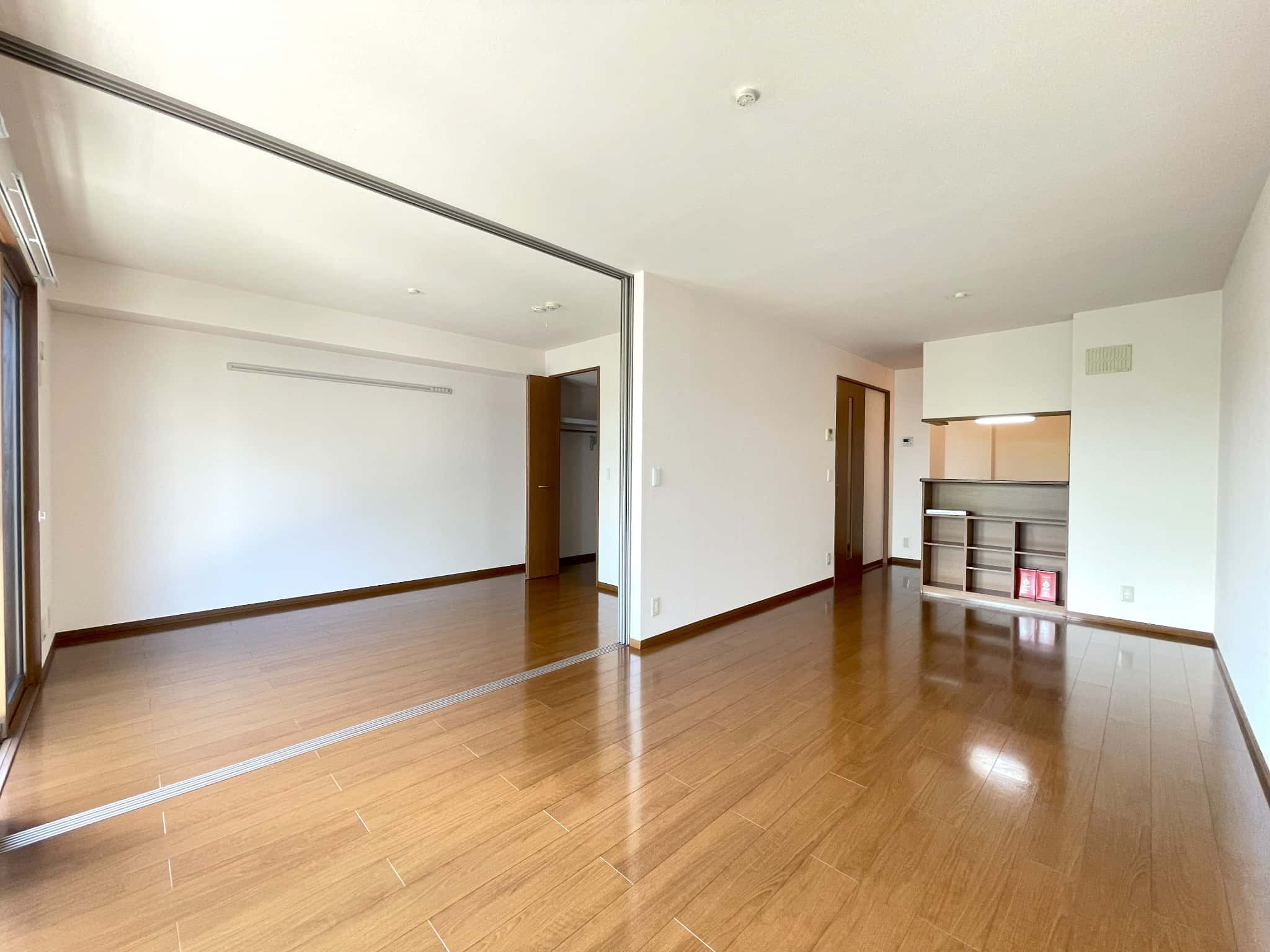 居室・リビング　※写真は別室です。