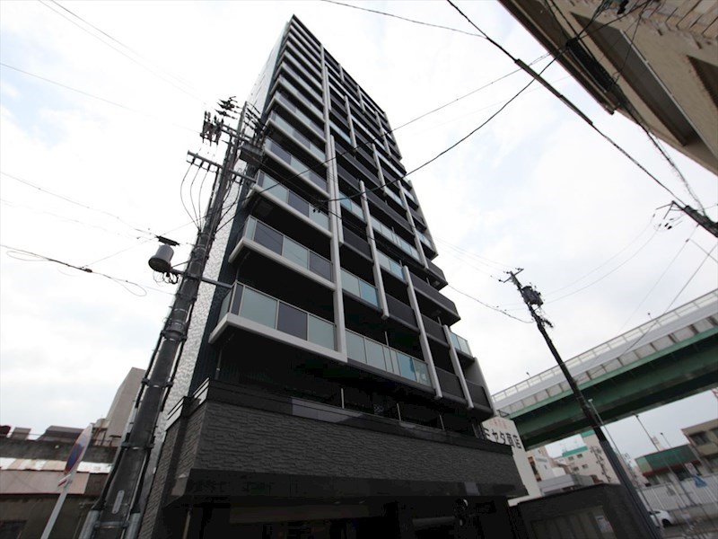 建物外観　外観　オートロック　宅配ＢＯＸ　防犯カメラ付