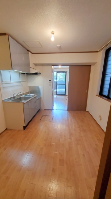 居室・リビング　★※別号室の写真です　明るいフローリングの角部屋です★