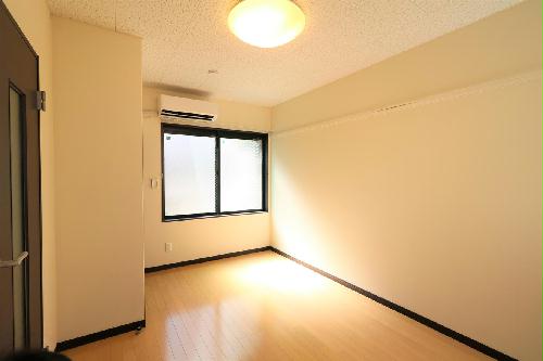 居室・リビング　当社人気のレオネクスト！モダンな色合いが好きな方へおススメ