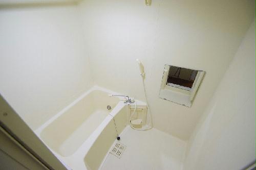 バス・シャワールーム　仕様・設備は現況と異なる場合がございます