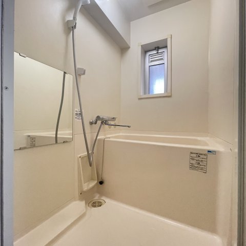 バス・シャワールーム　同仕様タイプです
