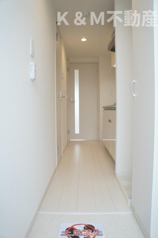 玄関　収納もある玄関です