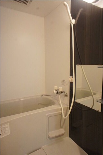 バス・シャワールーム　ゆったりとした浴槽で快適バスタイム♪