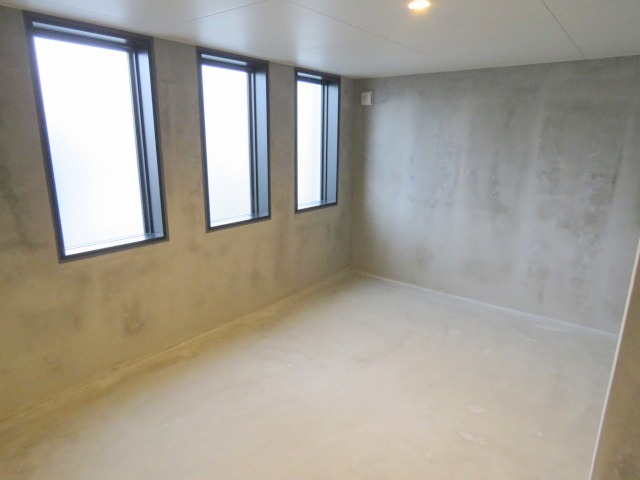 その他　うれしい屋内駐輪場です！