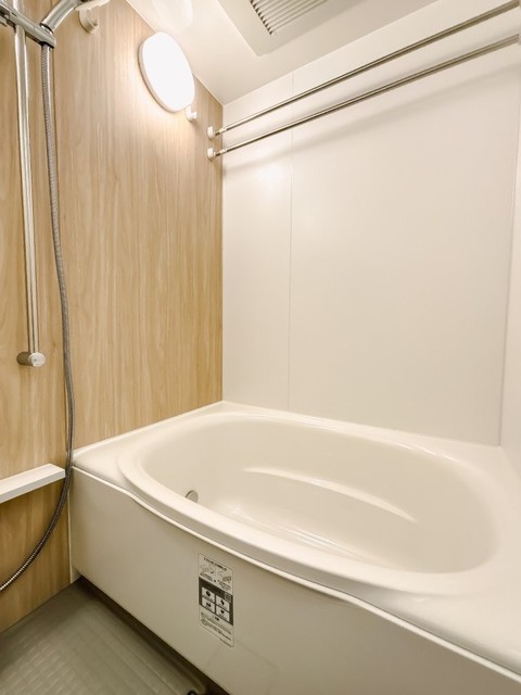 バス・シャワールーム　※写真は同タイプ住戸です。