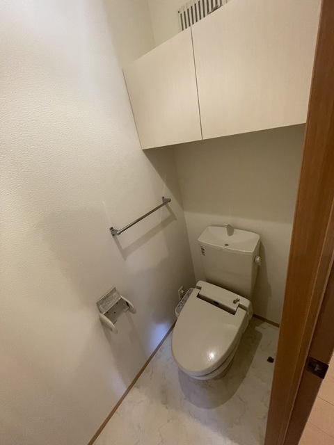 トイレ　別部屋参考写真です