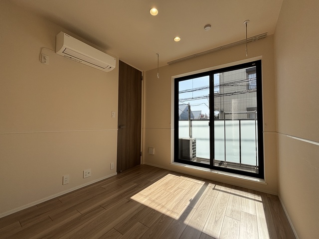 居室・リビング　※別部屋写真