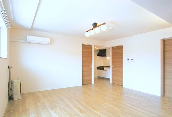 居室・リビング　広くて明るいリビング♪