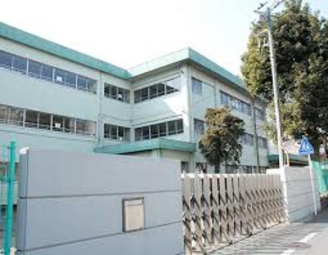 小学校　厚木市立厚木小学校（小学校）まで180m