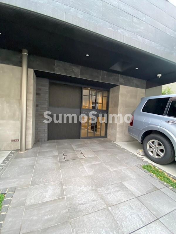 エントランス　清潔なエントランスです