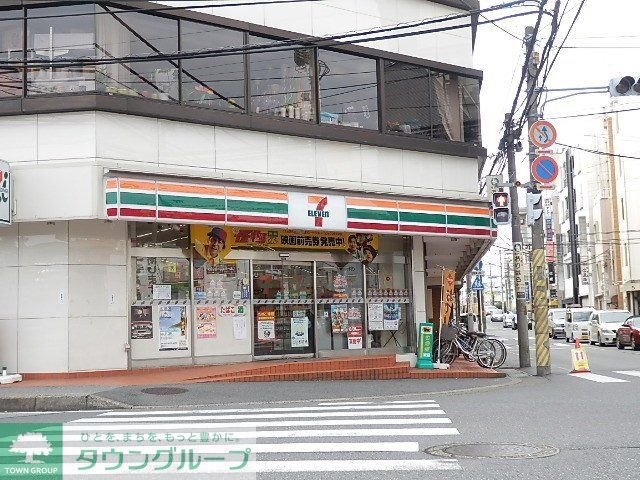 コンビニ　セブンイレブン（コンビニ）まで488m