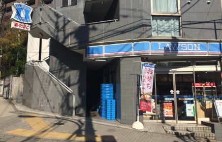 コンビニ　ローソン戸越四丁目店（コンビニ）まで211m