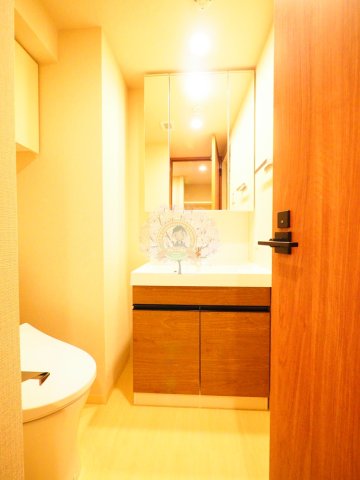 洗面設備　反転タイプ