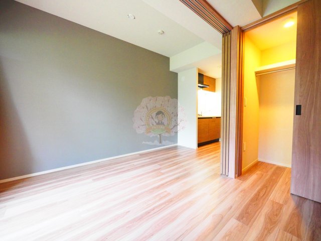 居室・リビング　反転タイプ