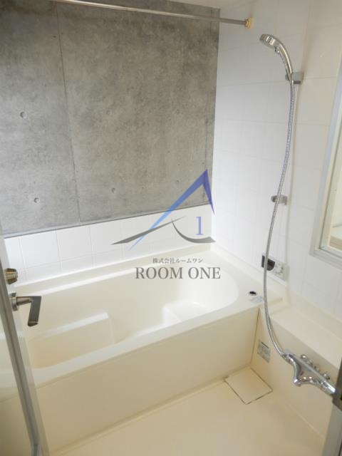 バス・シャワールーム　お風呂です。