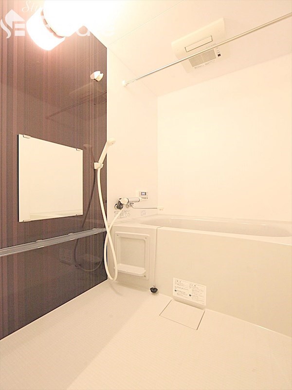 バス・シャワールーム　バスルーム　追い焚き機能付　浴室換気乾燥機付