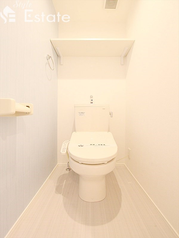 トイレ　トイレ　温水洗浄暖房便座