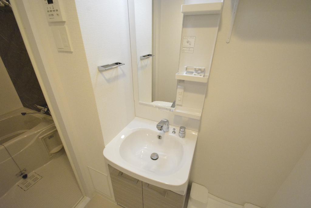 洗面設備　洗髪洗面化粧台