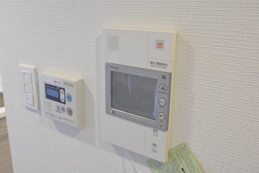 セキュリティ　カメラ付インターホン