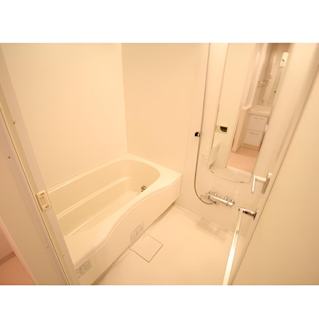 バス・シャワールーム　ゆったり過ごせるお風呂です