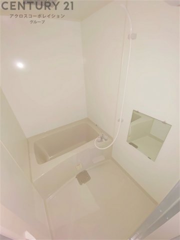 バス・シャワールーム　浴室乾燥機付きで便利です！