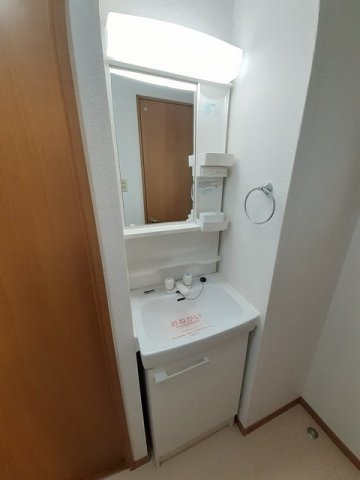 洗面設備　広い洗面スペース