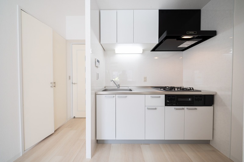 キッチン　グリル付きのシステムキッチンです。（同タイプイメージです）