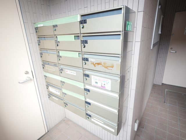 エントランス　★メールボックスの写真です★