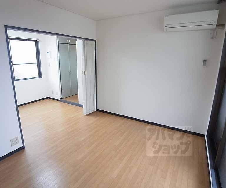 居室・リビング　洋室